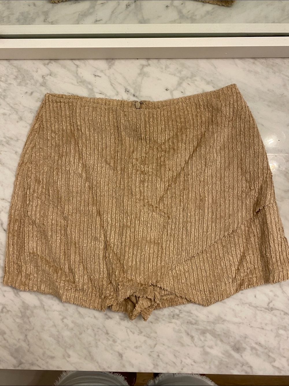 Blue Blush Beige Textured High-Waist Skort